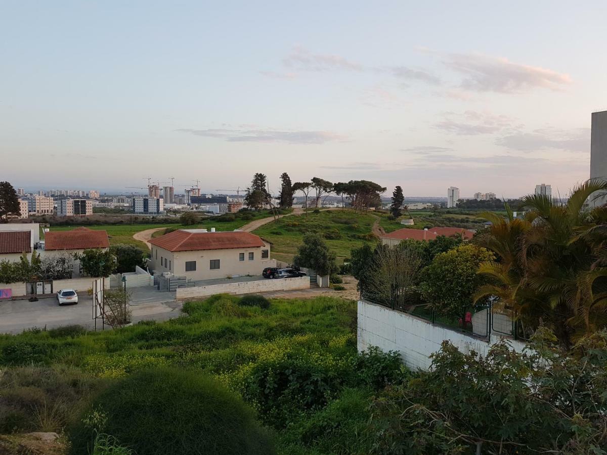 Ness Ziona The Hbs Suite מראה חיצוני תמונה