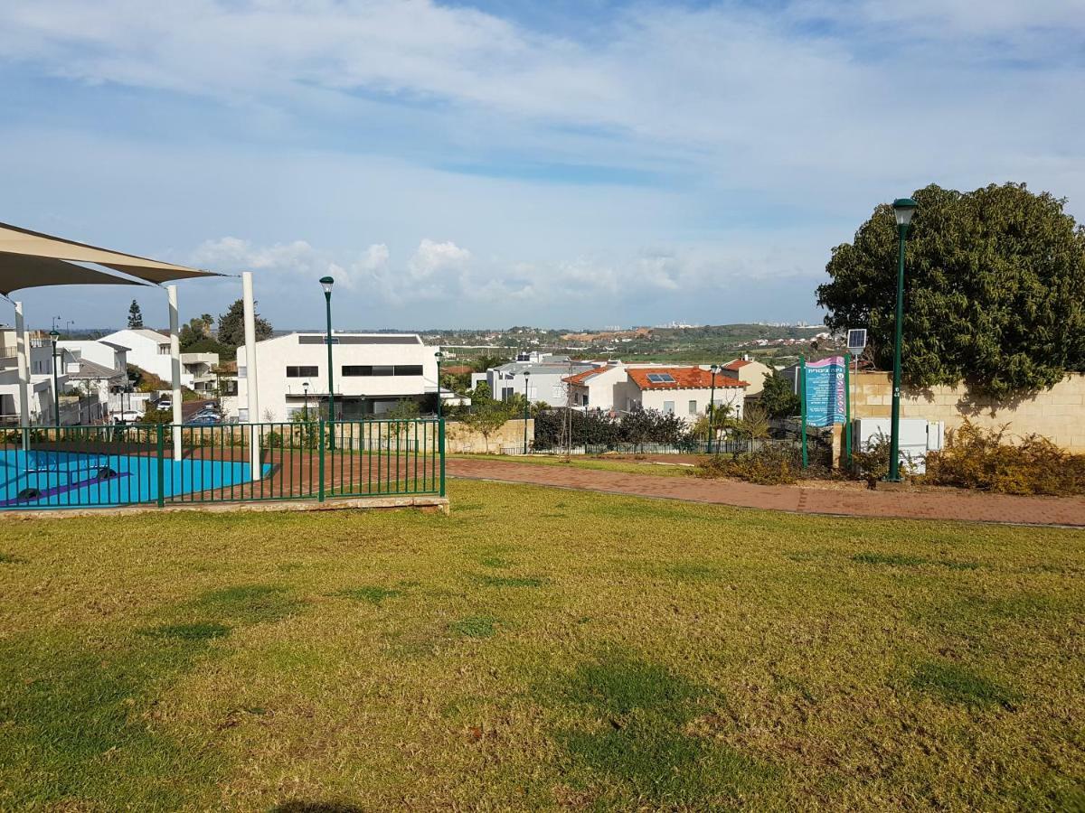 Ness Ziona The Hbs Suite מראה חיצוני תמונה